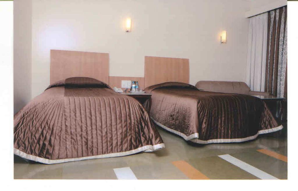 Khimji Bhagwandas Arogyabhavan Hotel Нашик Стая снимка
